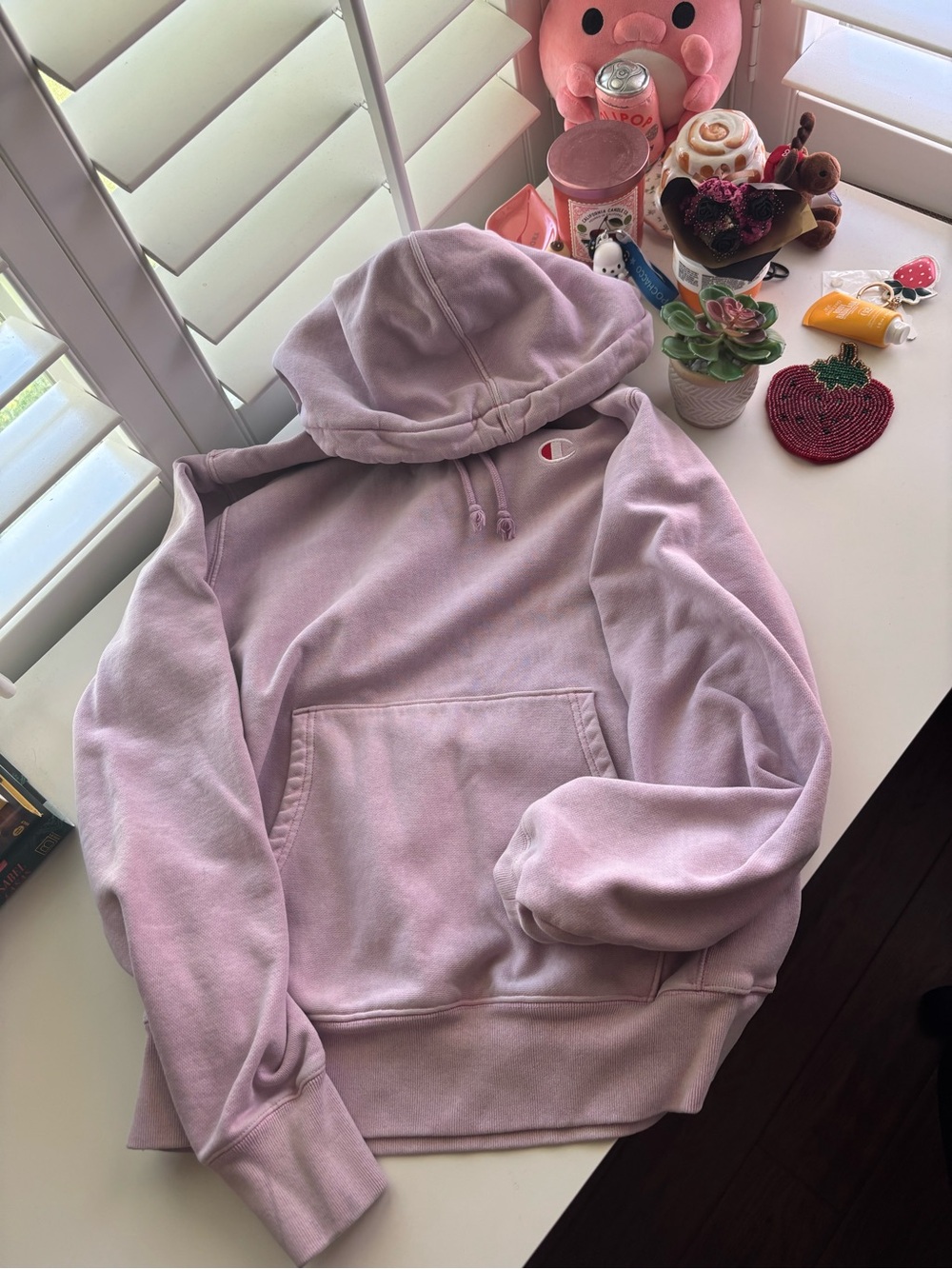 *FLAWED Champion Lilac Reverse Weave Hoodie Medium